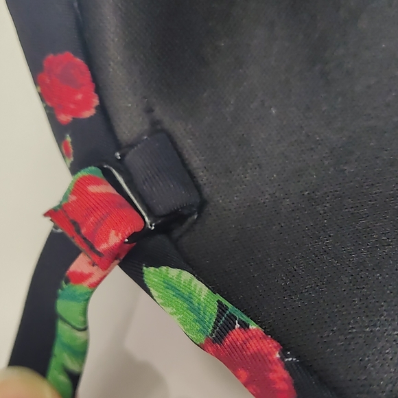 Hot Topic Floral Skull Patterned Ruffle Swim Top - Picture 9 of 10